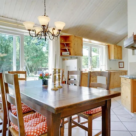 Arletty - 1km From The Sea By Interhome *