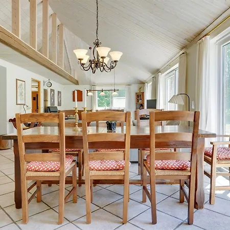 Arletty - 1km From The Sea By Interhome Feriehus *
